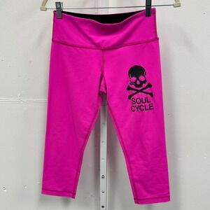 Lululemon SoulCycle Women's Sz 6 Skull Logo Capri Leggings Hop Pink Athleisure